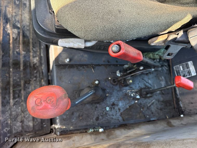 image for item ES8310 2013 Kubota M108S MFWD tractor