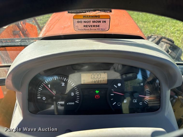 image for item ES8310 2013 Kubota M108S MFWD tractor