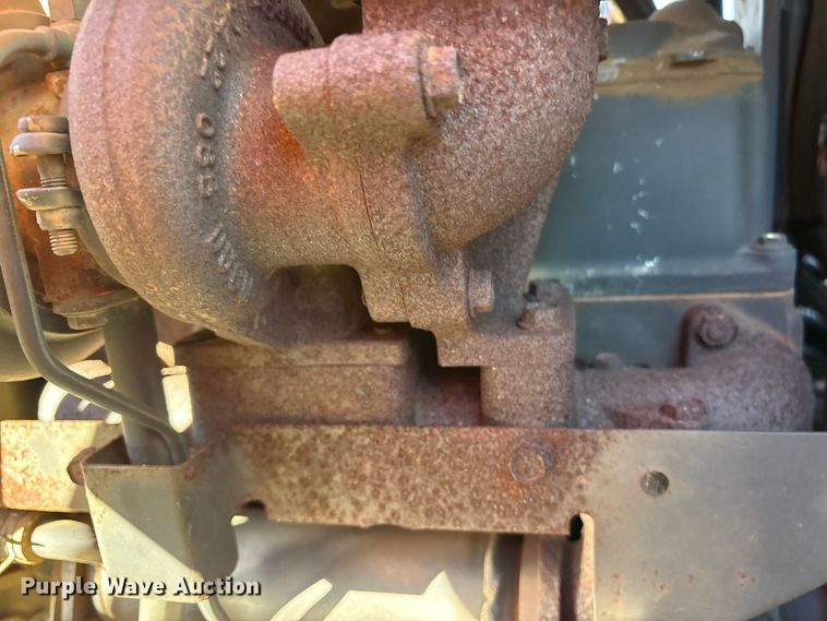image for item ES8310 2013 Kubota M108S MFWD tractor
