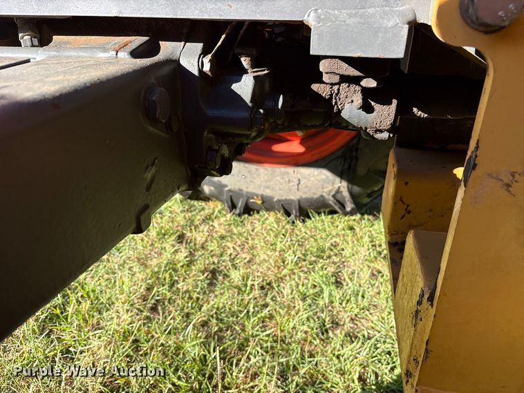 image for item ES8310 2013 Kubota M108S MFWD tractor