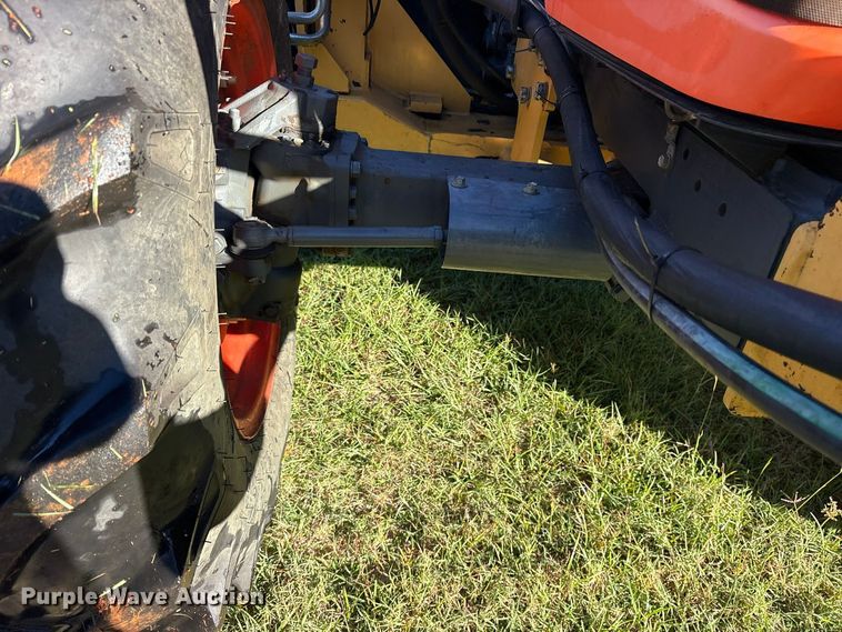 image for item ES8310 2013 Kubota M108S MFWD tractor