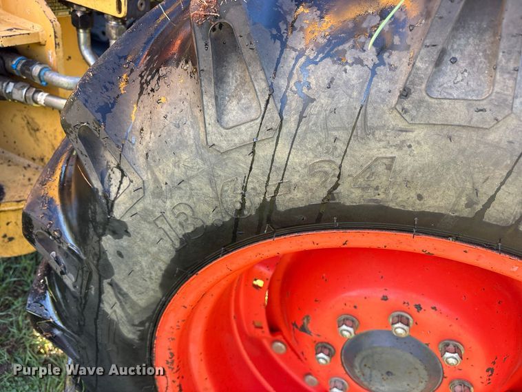image for item ES8310 2013 Kubota M108S MFWD tractor