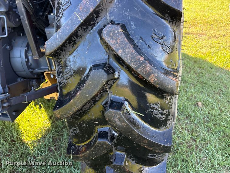 image for item ES8310 2013 Kubota M108S MFWD tractor