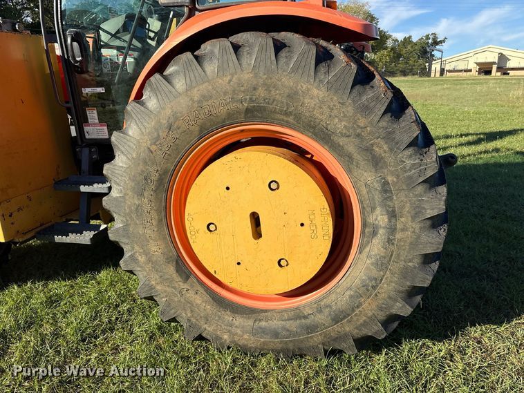 image for item ES8310 2013 Kubota M108S MFWD tractor