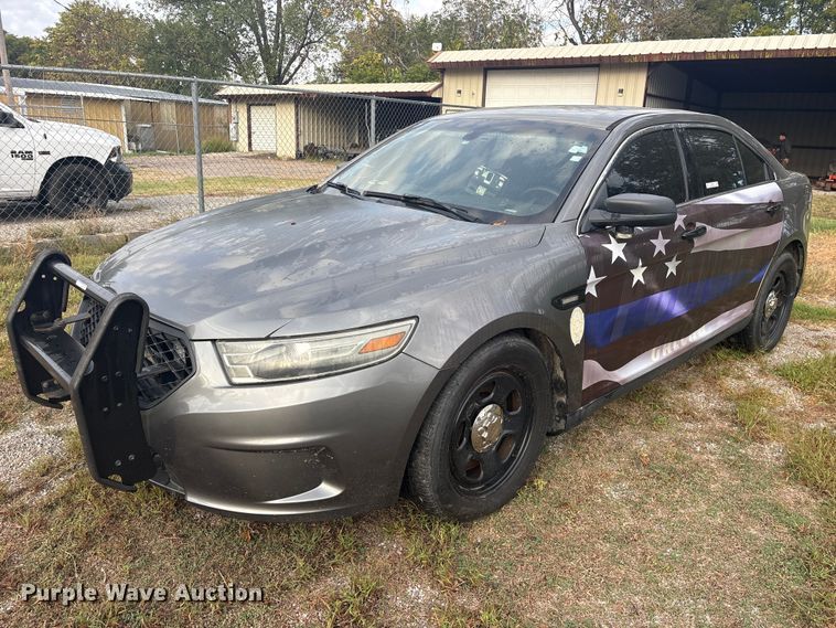 image for item ES8477 2013 Ford Taurus Police 