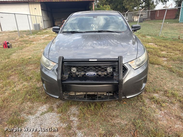 image for item ES8477 2013 Ford Taurus Police 