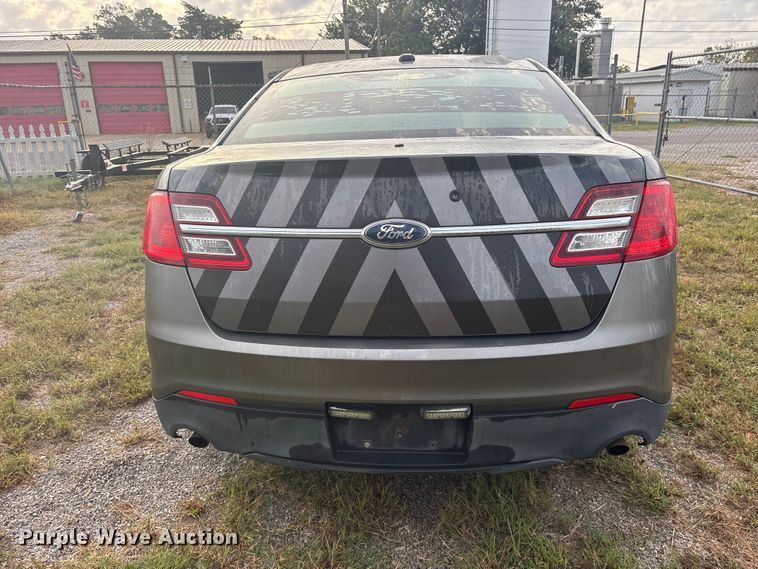 image for item ES8477 2013 Ford Taurus Police 