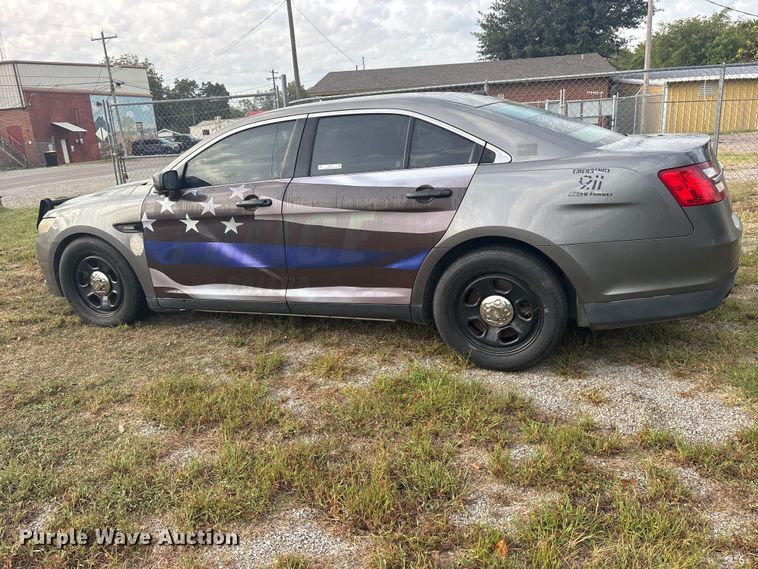 image for item ES8477 2013 Ford Taurus Police 