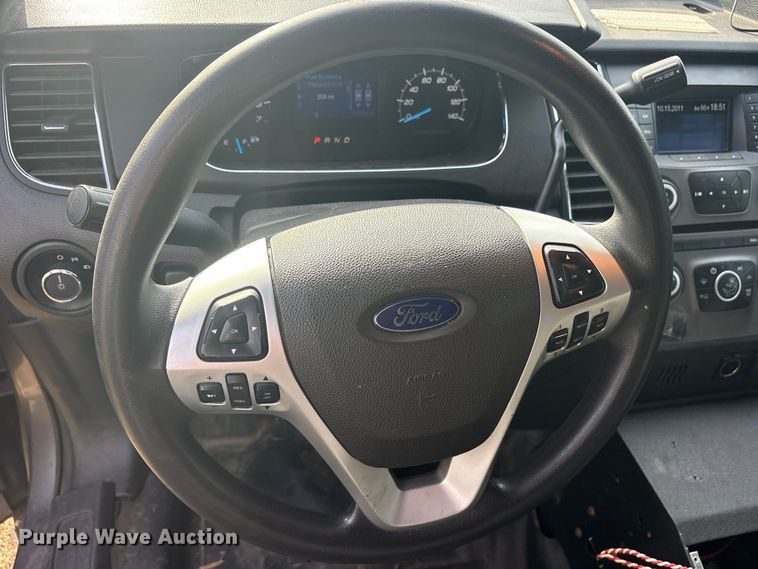 image for item ES8477 2013 Ford Taurus Police 