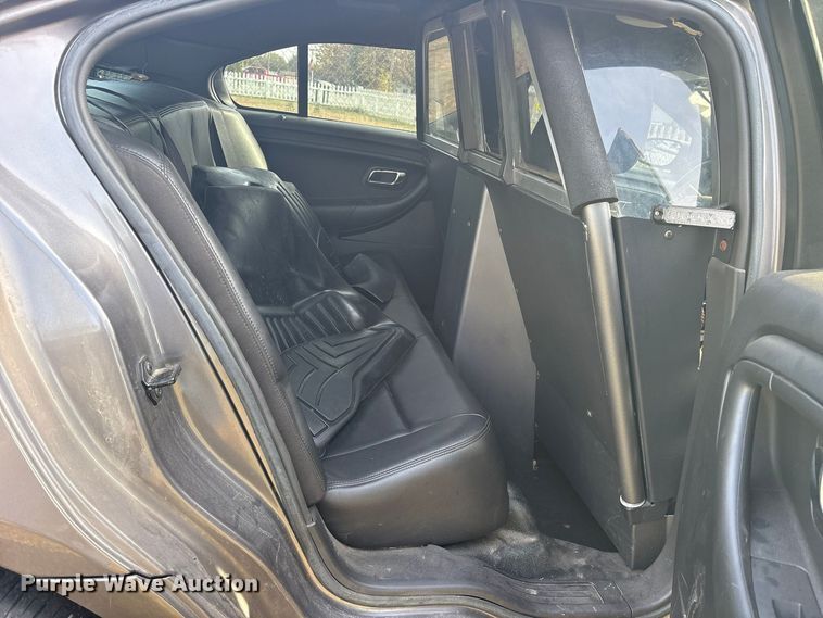 image for item ES8477 2013 Ford Taurus Police 