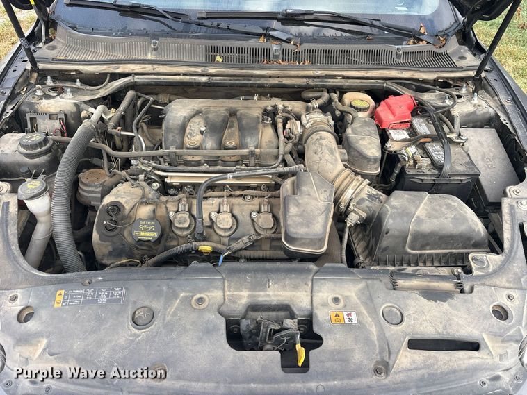 image for item ES8477 2013 Ford Taurus Police 