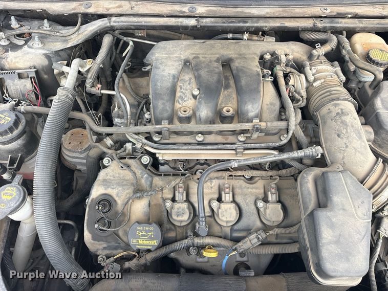 image for item ES8477 2013 Ford Taurus Police 