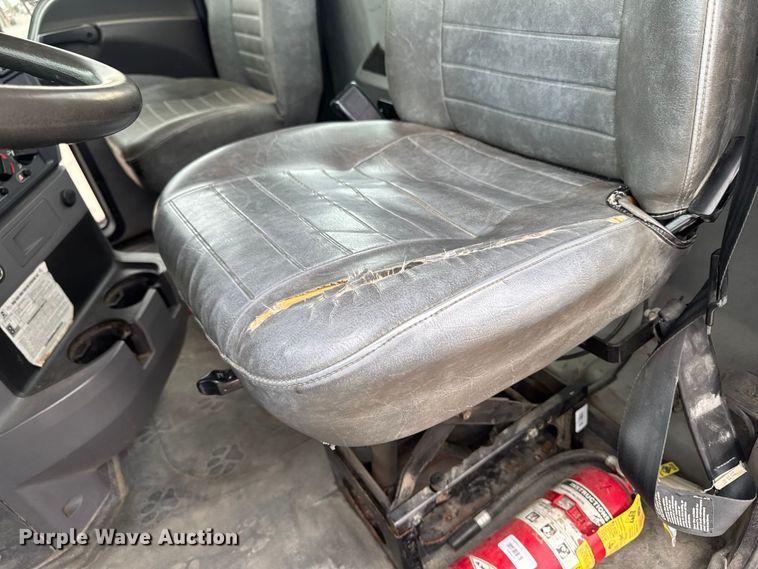 image for item EV7054 2017 Mack GU813 truck cab and chassis