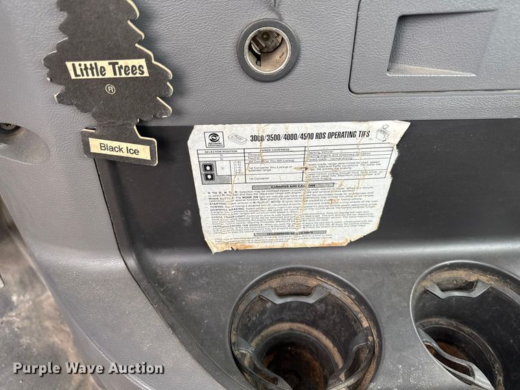 image for item EV7054 2017 Mack GU813 truck cab and chassis