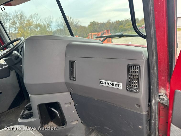 image for item EV7054 2017 Mack GU813 truck cab and chassis