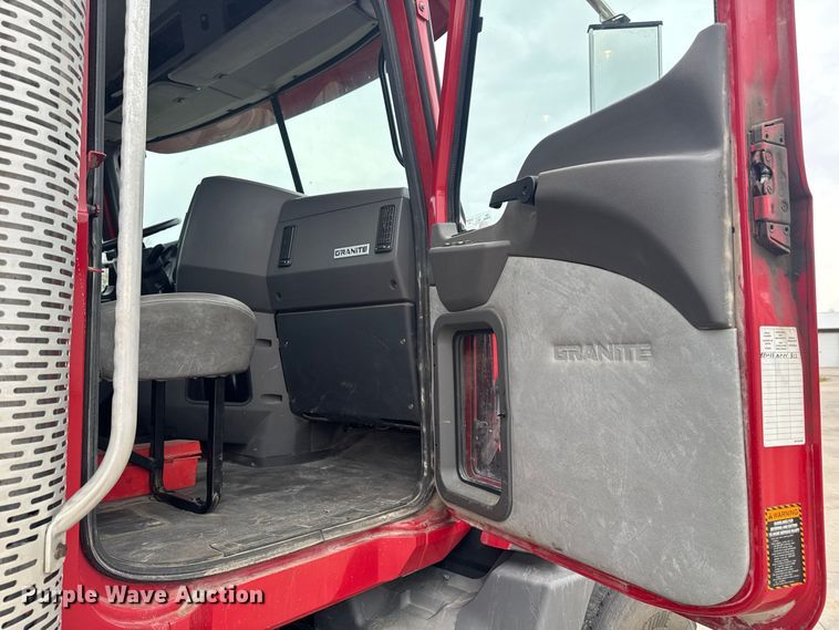 image for item EV7054 2017 Mack GU813 truck cab and chassis