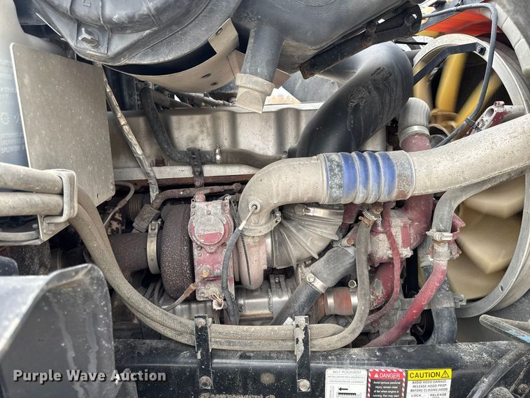 image for item EV7054 2017 Mack GU813 truck cab and chassis