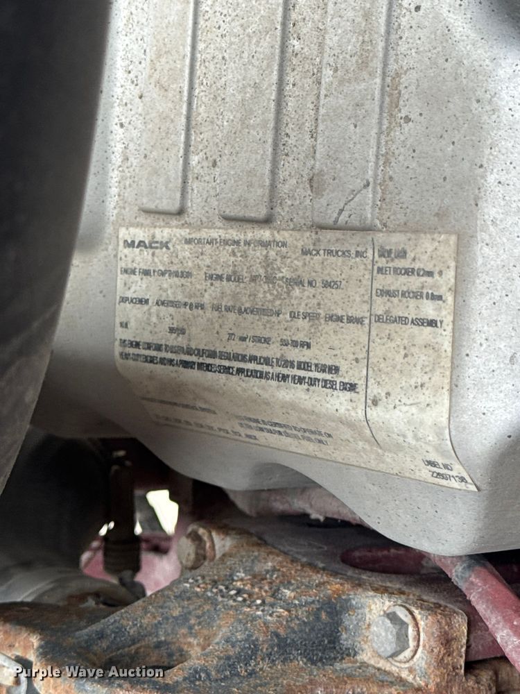 image for item EV7054 2017 Mack GU813 truck cab and chassis