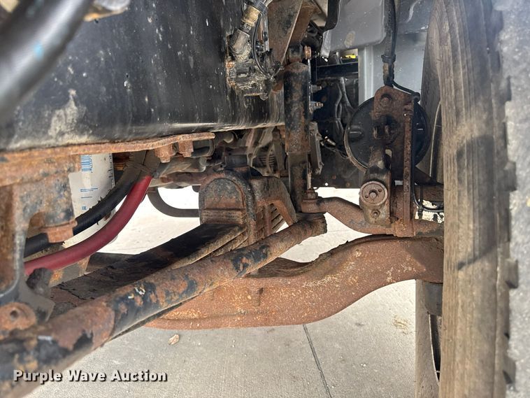 image for item EV7054 2017 Mack GU813 truck cab and chassis