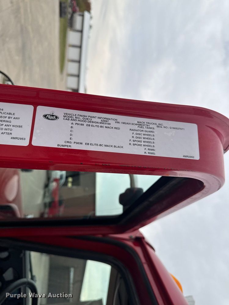 image for item EV7054 2017 Mack GU813 truck cab and chassis