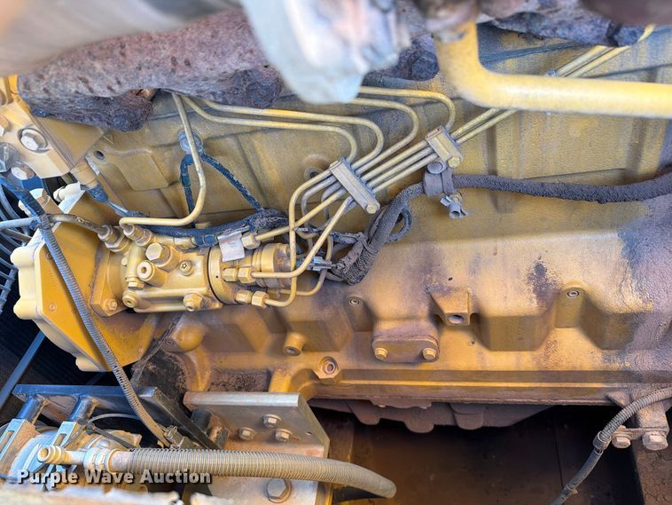image for item EW7633 John Deere 200C LC excavator