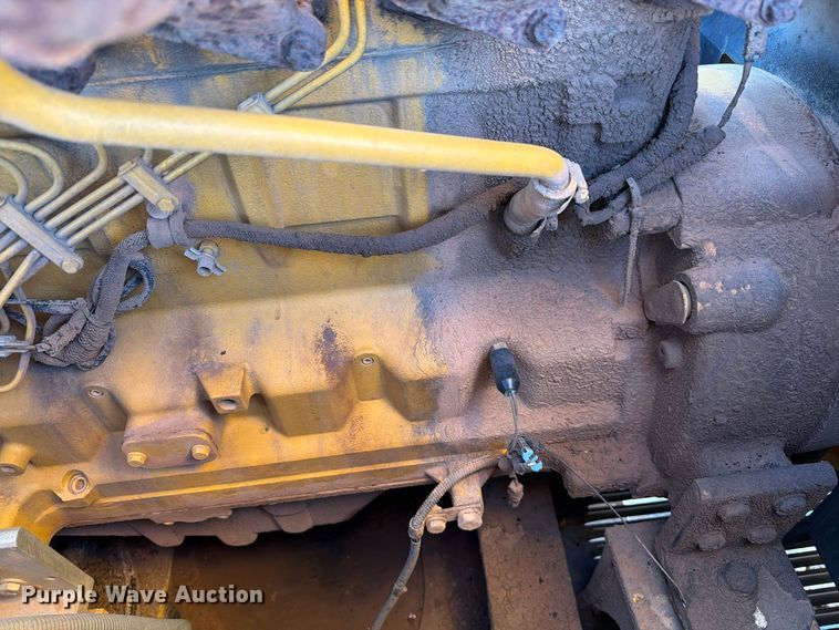 image for item EW7633 John Deere 200C LC excavator