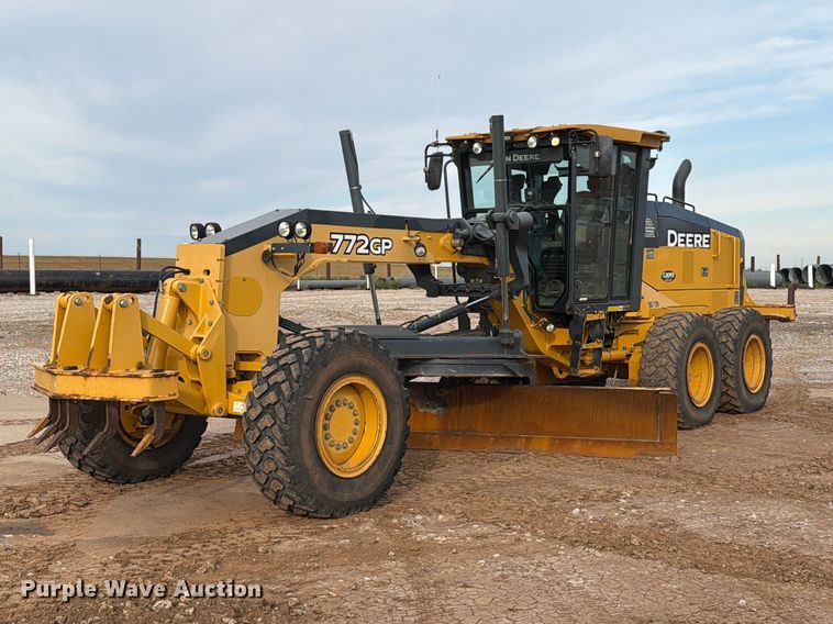 image for item EW7634 2016 John Deere 772GP motor grader