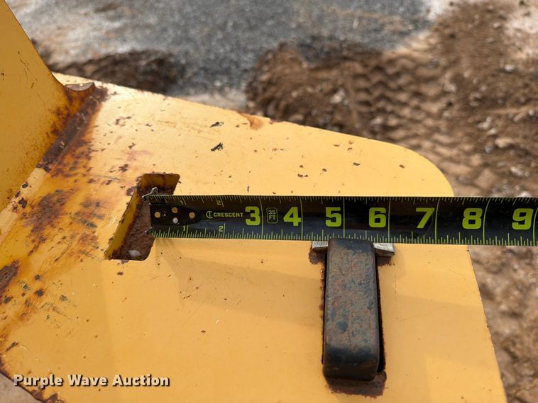 image for item EW7634 2016 John Deere 772GP motor grader