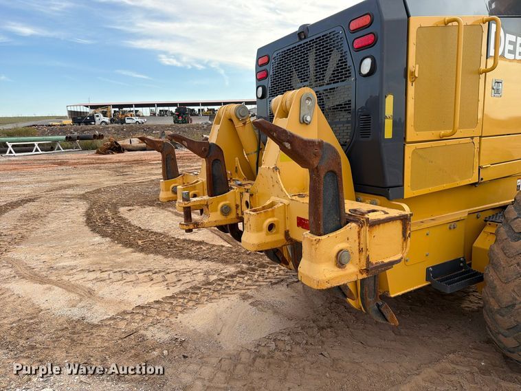 image for item EW7634 2016 John Deere 772GP motor grader