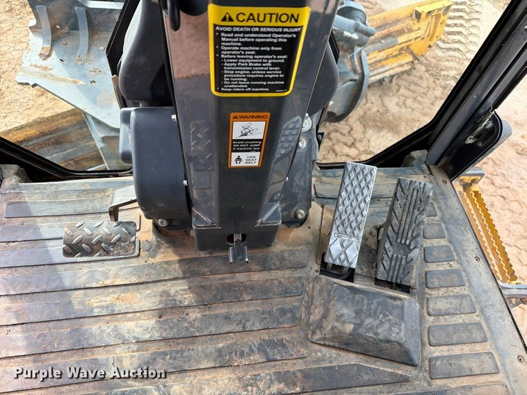 image for item EW7634 2016 John Deere 772GP motor grader