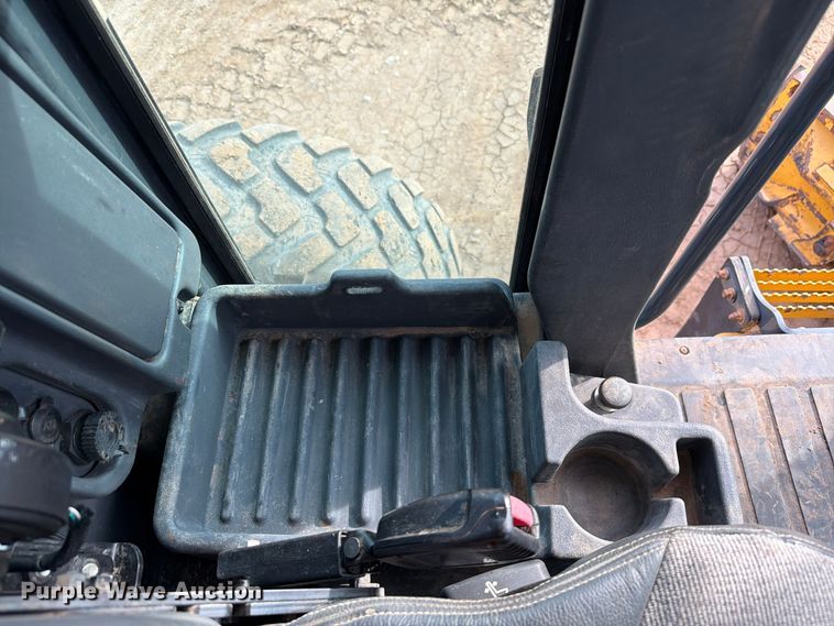 image for item EW7634 2016 John Deere 772GP motor grader