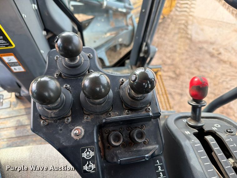 image for item EW7634 2016 John Deere 772GP motor grader
