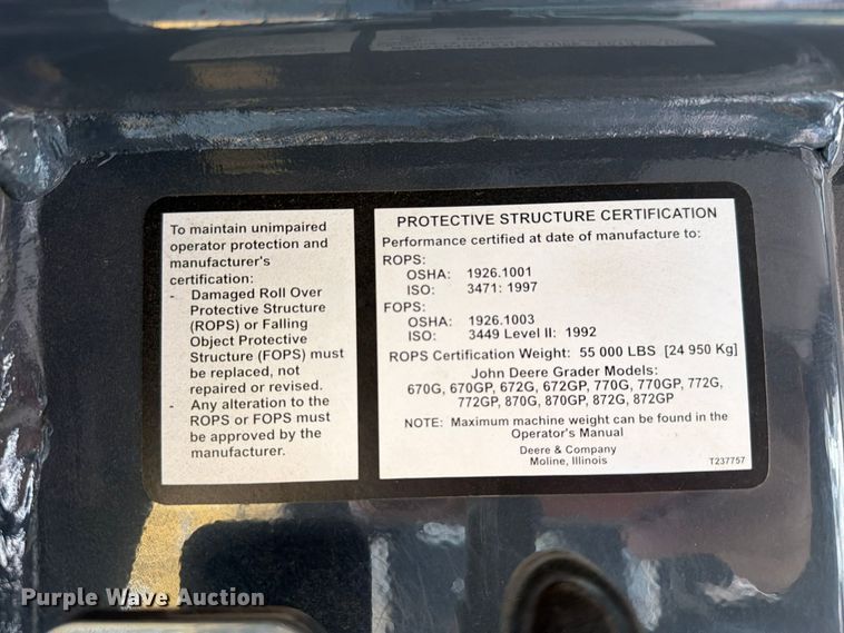 image for item EW7634 2016 John Deere 772GP motor grader