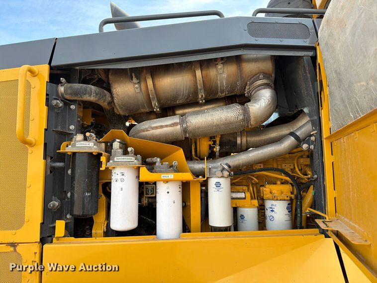 image for item EW7634 2016 John Deere 772GP motor grader