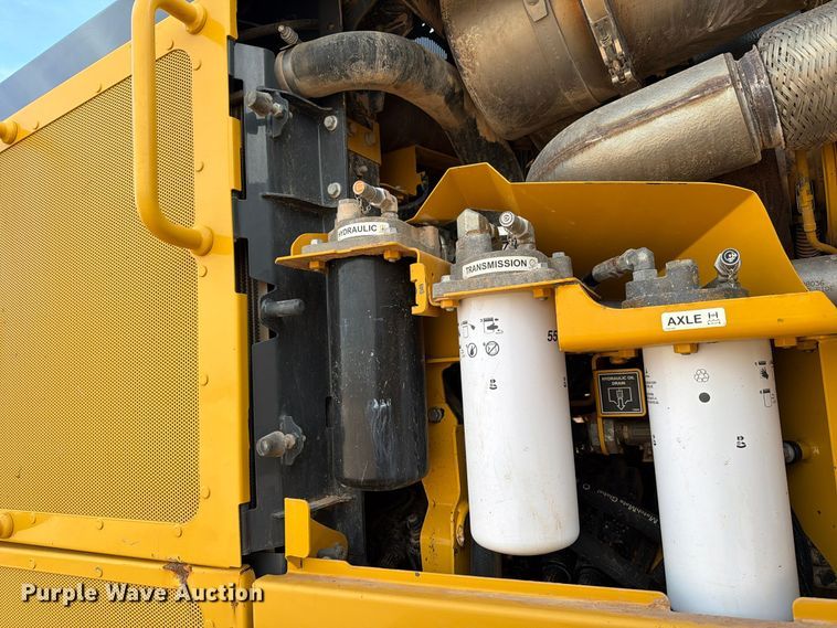 image for item EW7634 2016 John Deere 772GP motor grader
