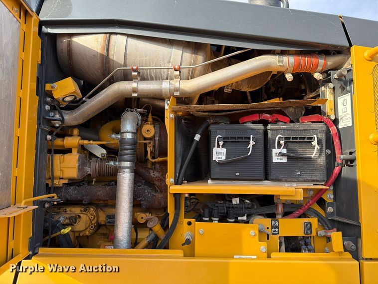 image for item EW7634 2016 John Deere 772GP motor grader