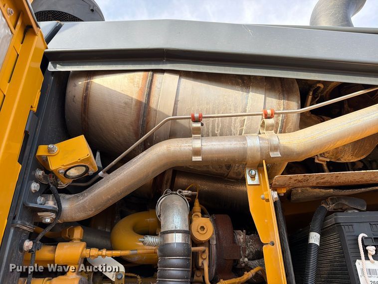 image for item EW7634 2016 John Deere 772GP motor grader