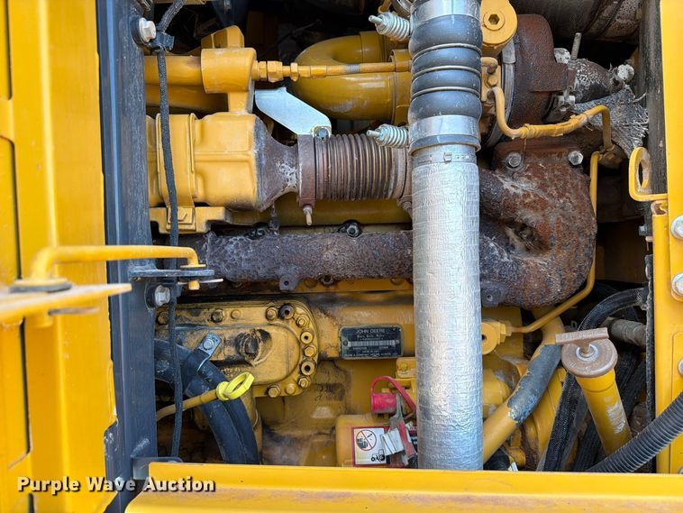image for item EW7634 2016 John Deere 772GP motor grader