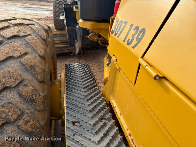 image for item EW7634 2016 John Deere 772GP motor grader