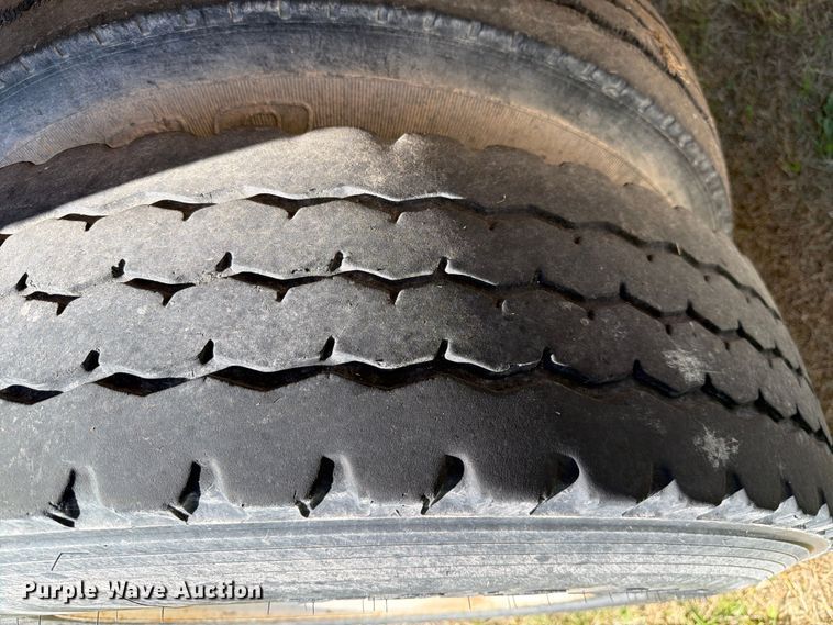 image for item FC0076 1990 Halliburton tank trailer