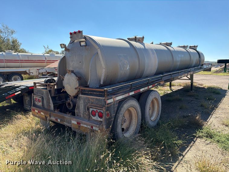 image for item FC0077 2005 Shop Built tank trailer