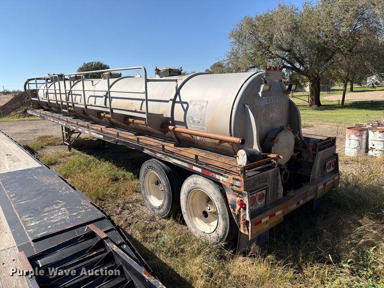 image for item FC0077 2005 Shop Built tank trailer