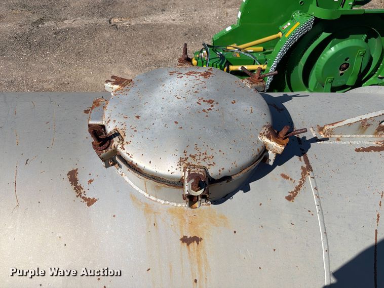 image for item FC0077 2005 Shop Built tank trailer