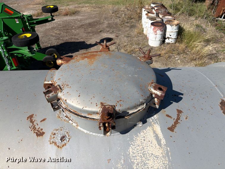 image for item FC0077 2005 Shop Built tank trailer