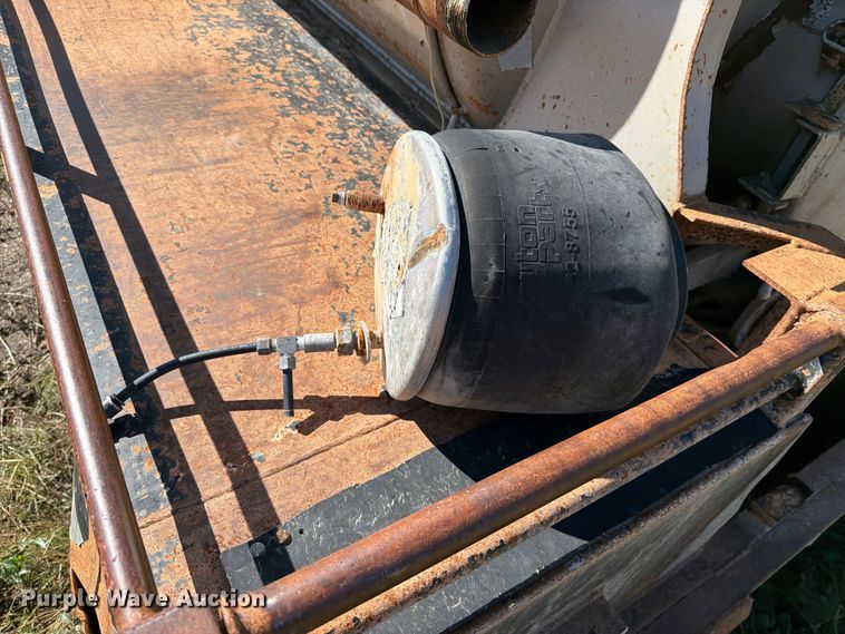image for item FC0077 2005 Shop Built tank trailer