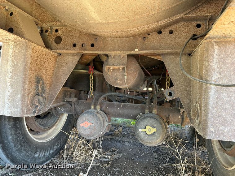 image for item FC0077 2005 Shop Built tank trailer