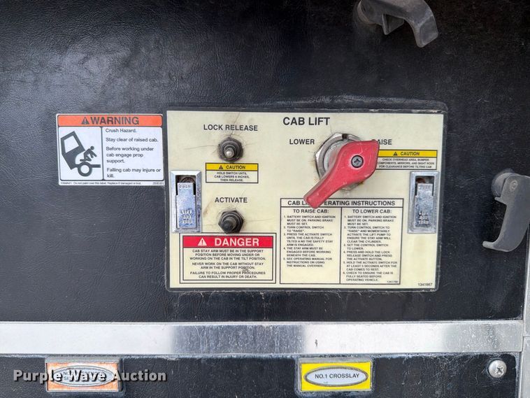 image for item FK2215 2005 Pierce Manufacturing Dash ladder fire truck