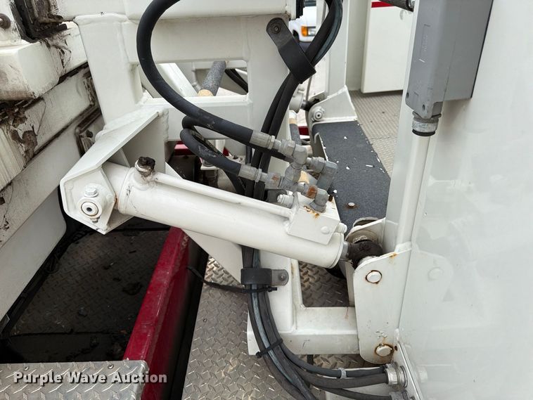 image for item FK2215 2005 Pierce Manufacturing Dash ladder fire truck