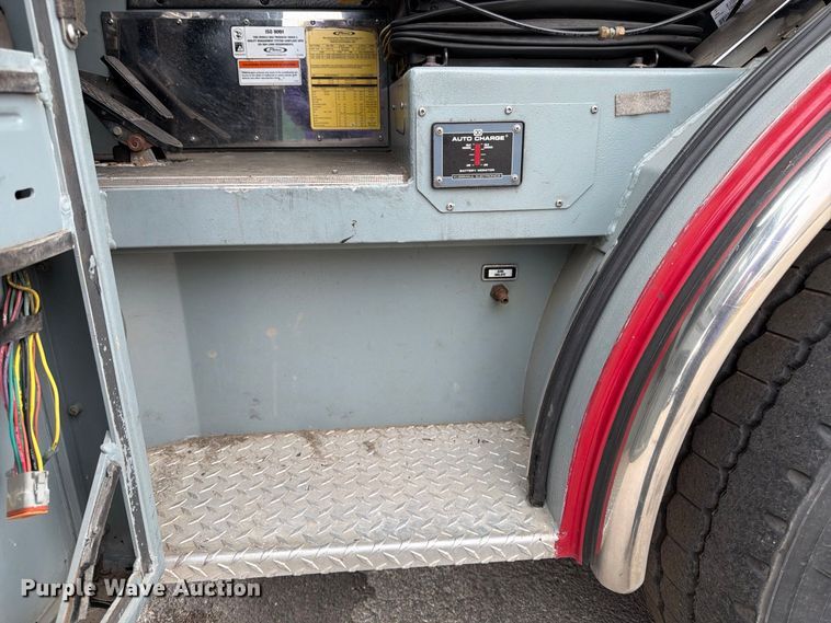 image for item FK2215 2005 Pierce Manufacturing Dash ladder fire truck