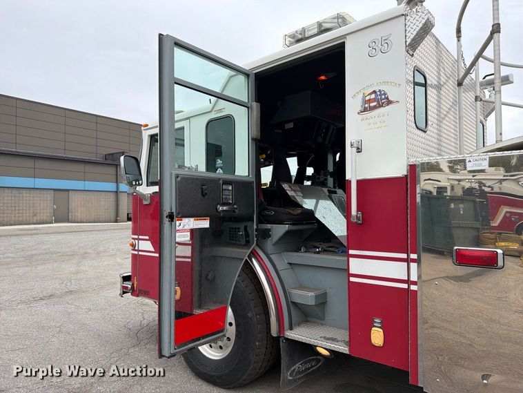 image for item FK2215 2005 Pierce Manufacturing Dash ladder fire truck